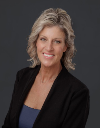 Nadine Schoen, candidate for Wright County Commissioner